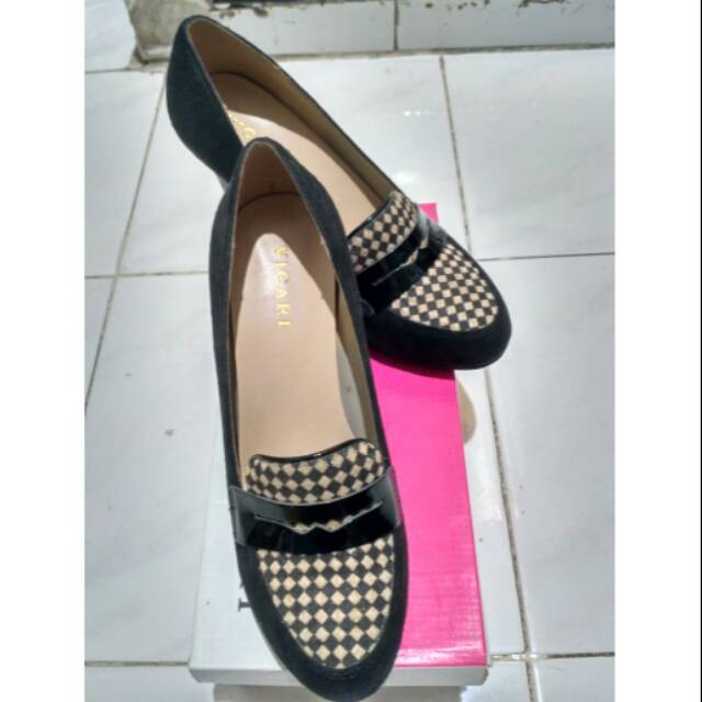 Vicari Sepatu Wanita High Heels preloved second
