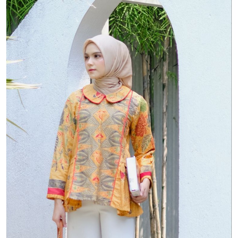 Jelita blus batik wanita kantor modern