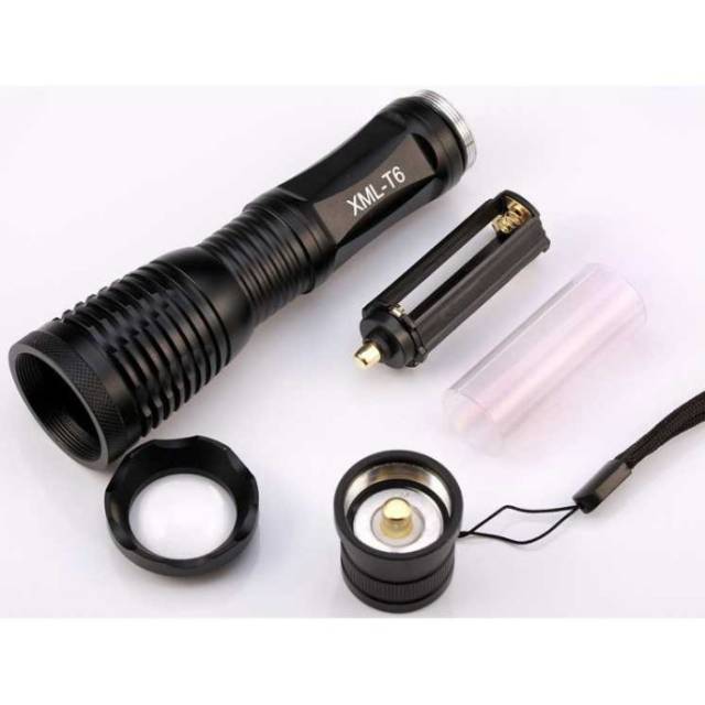 Senter Led Super Terang Senter Tactical XM-L T6 8000 Lumens Zoom Senter Swat Police Jarak Jauh