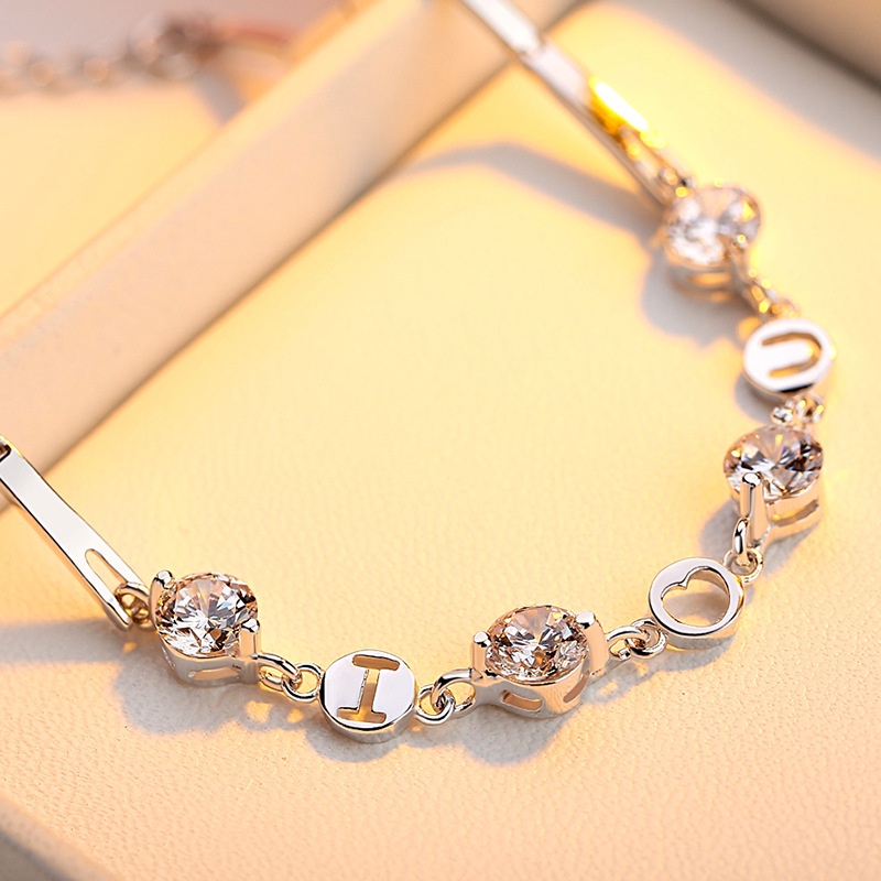 Gelang Bentuk Hati Bahan Stainless Gaya Korea Untuk Wanita