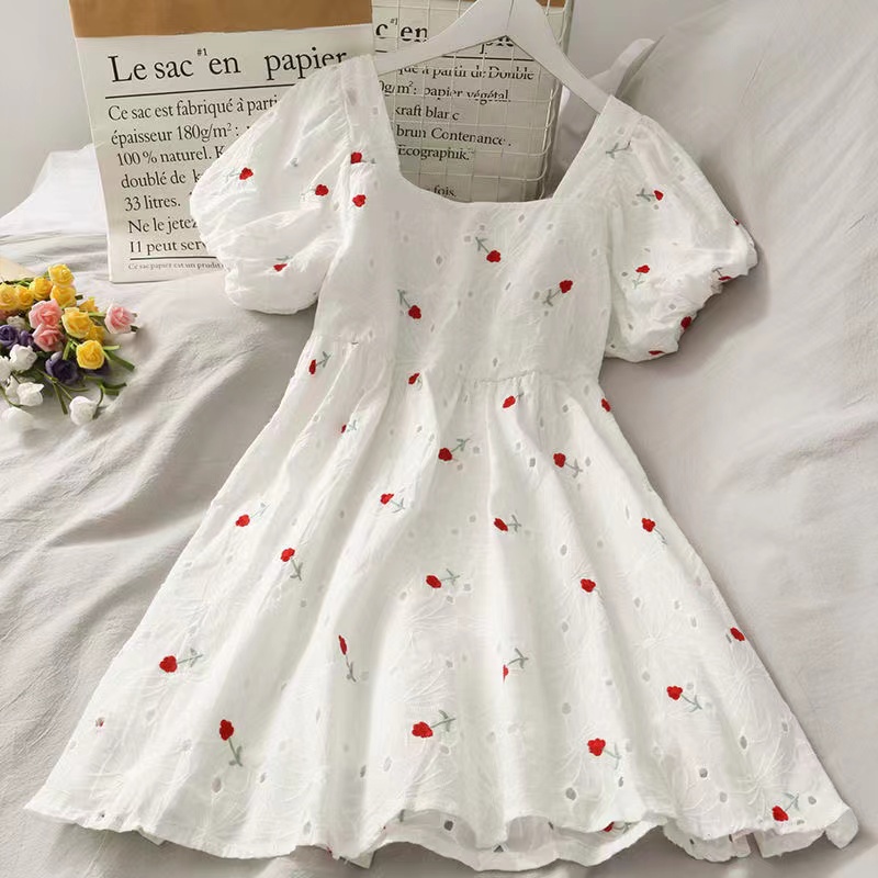 Dress Lengan Pendek Kerah Persegi Wanita Bordir Hollow Lengan Pendek