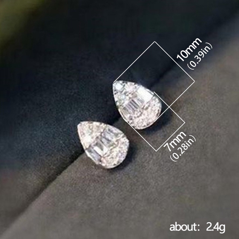 Anting Stud Bentuk Tetesan Air Warna Silver Aksen Kristal Kubik Zirkonia Untuk Wanita