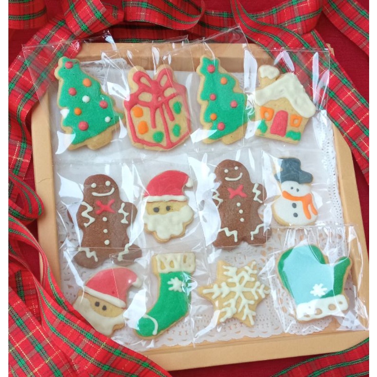 

Kukis karakter Chrismas cookies natal souvenir hampers parcel