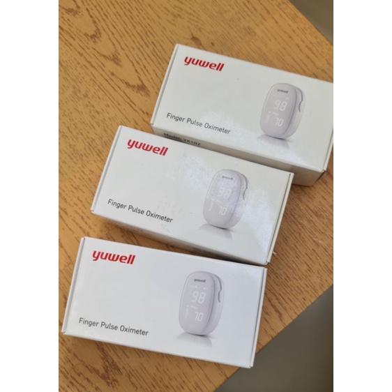 Oximeter Yuwell YX 102/ Fingertip Pulse Oximeter Yuwell Original 100%