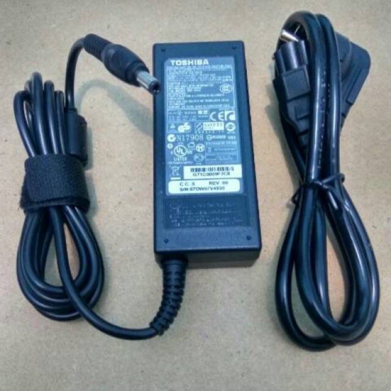 Charger adaptor toshiba 19v 3.42a original satellite L730 L735 L740 L745 L770 L755 C840 C640 C55T M500