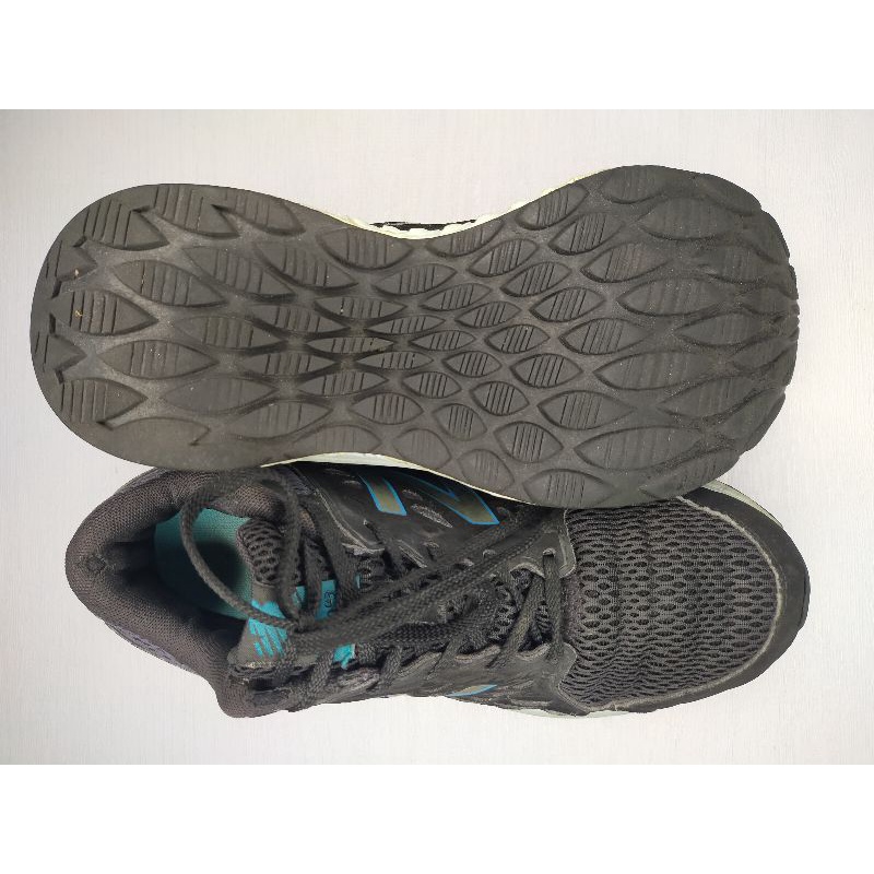 sepatu lari wanita new balance original