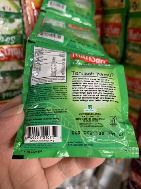 Nutrisari jeruk peras renceng isi 10 sachet
