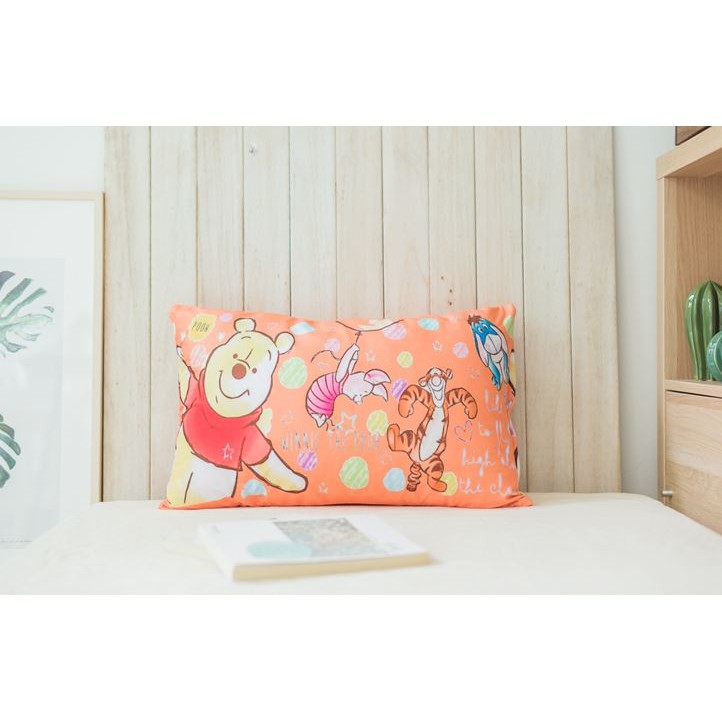 Sarung Bantal Disney Pooh Piglet Pillow Case