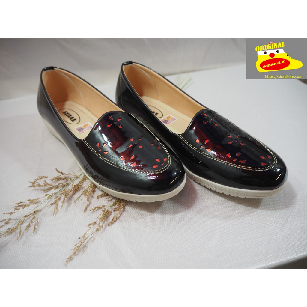 Sepatu Slip On Wanita Glossy Warna Hitam S03R01B3 / Sepatu Wanita / Sepatu Flat / Mules / Sepatu