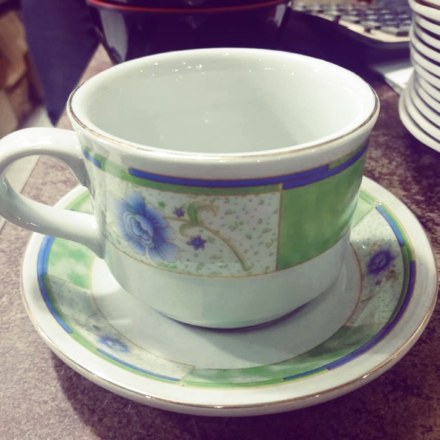 Cangkir set sango motif hijau