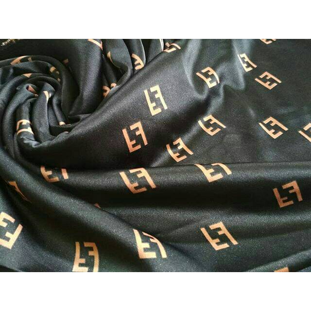 Kain maxmara Lux Glitter panjang 2,3m hitam motif fendi coklat