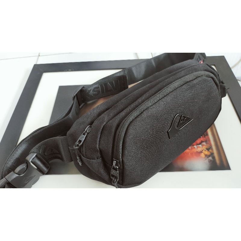 Waistbag Quiksilver Original 100% (Oval Series) Tas Pinggang / Slempang Quicksilver