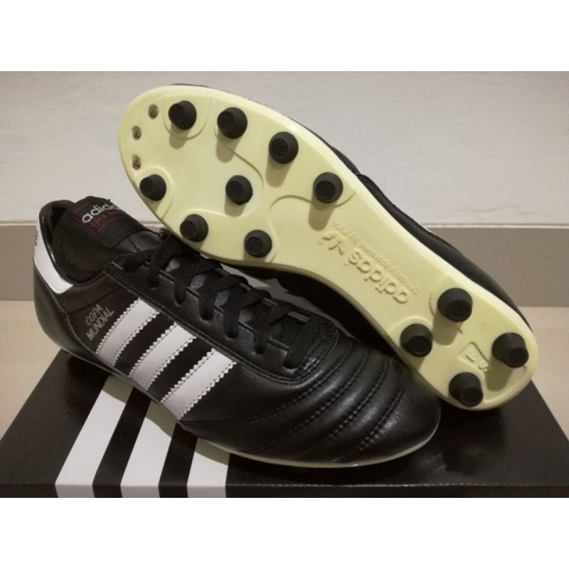 Sepatu Bola Adidas Copa Mundial Black White