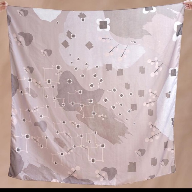 Preloved vanilla hijab kartini series 2018