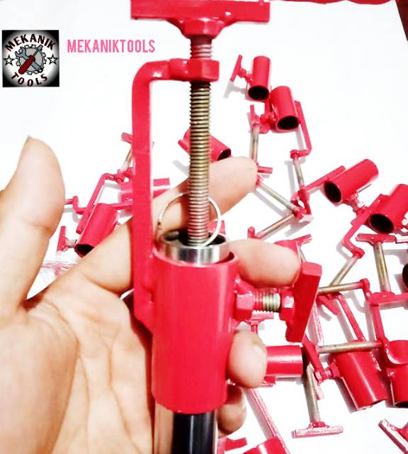 Alat Press Ban Tubles Treker Shockbreaker Depan Treker pasang komstir Tarik pelepas Roda matik