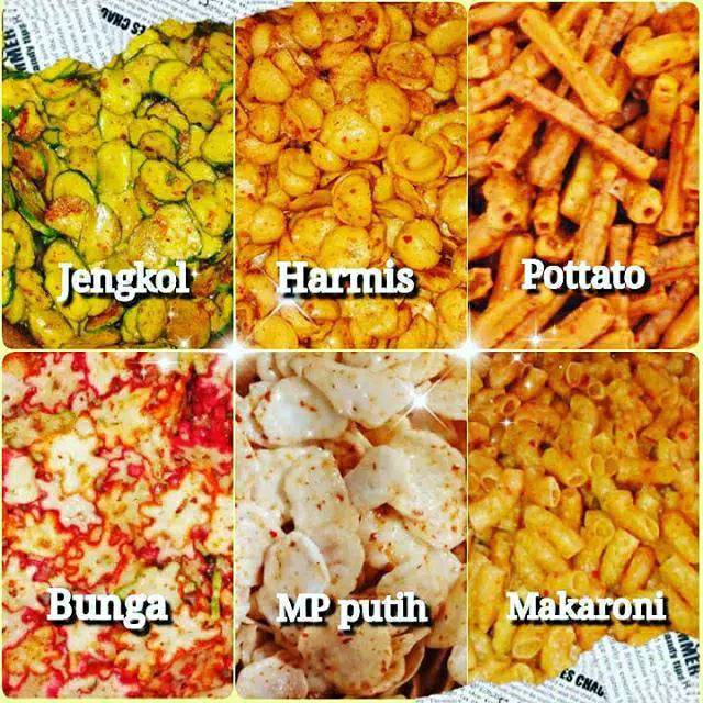 

Cemilan kerupuk seblak super pedas jeletot