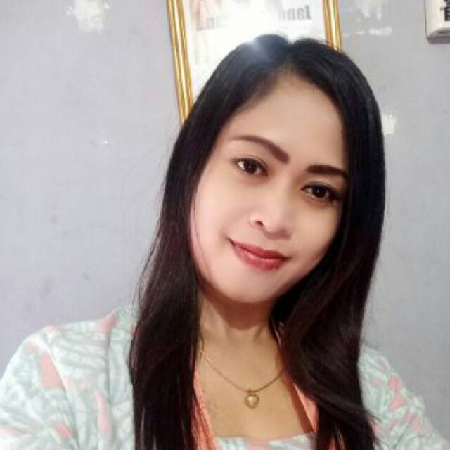 dewi_susanti1984
