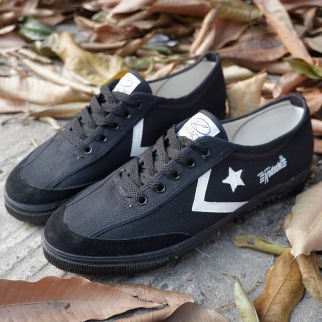 Sepatu Kodachi 8119 Full Black