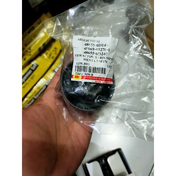 bushing arm sayap bawah toyota sienta RBI THAILAND