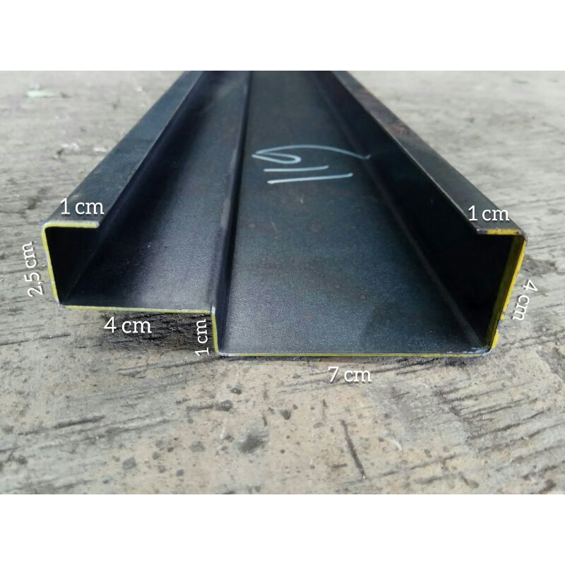 Kusen besi 11 /pintu jendela 2,4 meter tebal 1,3 mili/
