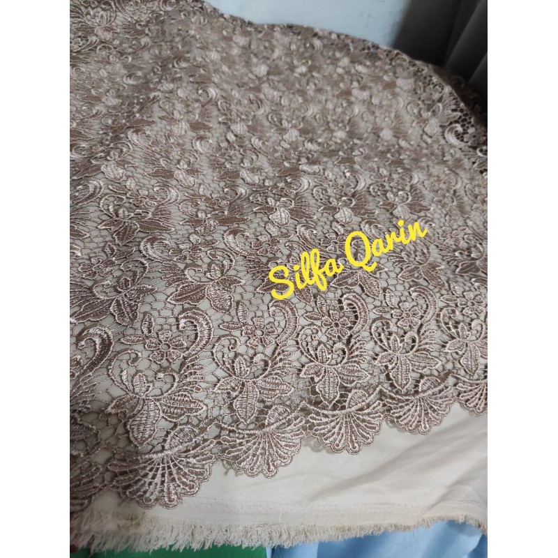 Kain Brukat Prada Oki / Brokat Prada Oky (Bordir Tebal Padat) Harga Per 0,5 Meter