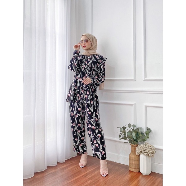 RALEEN SET / ONE SET BY HD.ID