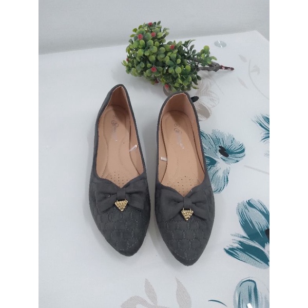 WEDGES WANITA HAILAI PITA