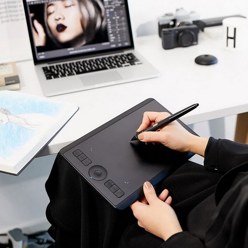 Wacom Intuos Pro Small PTH460 Pen Tablet Desain Grafis