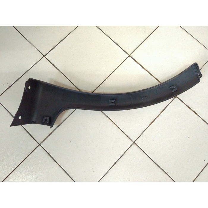 List side bemper /list body bagian bemper depan suzuki sx4