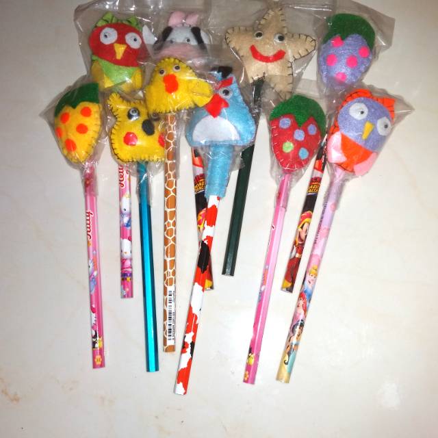 

Pensil hias boneka flanel