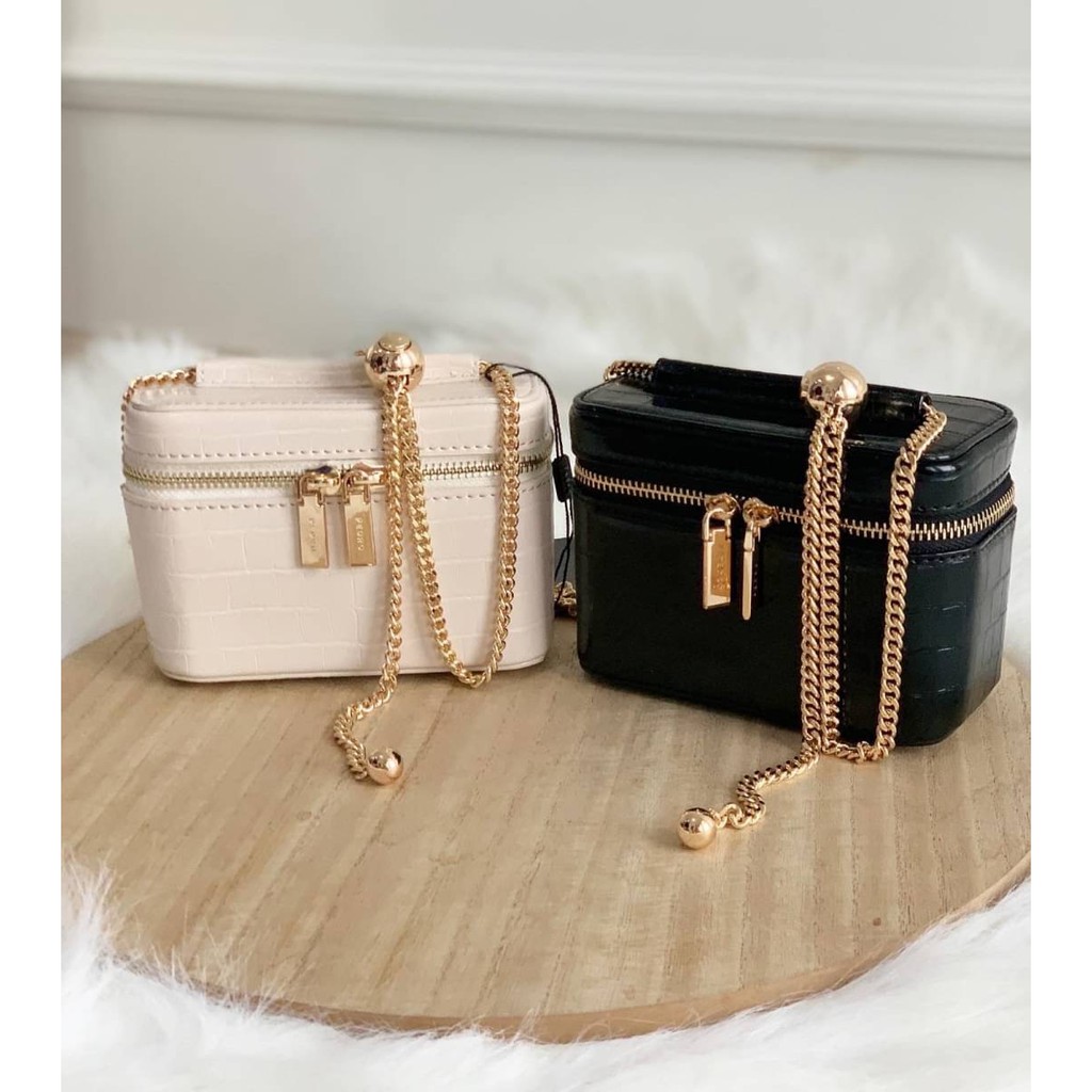 P218 Tas Selempang Pedro Croco Effect Boxy Sling Bag