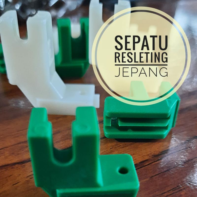 Sepatu Resleting Jepang