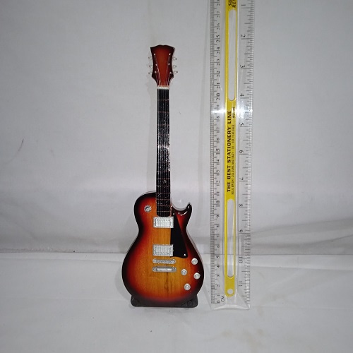 Miniatur Gitar Elektrik Model Lespaul/Ibanez Bahan Kayu Free Dudukan/Stand Holder Tinggi Gitar 25 cm Warna Bisa Pilih