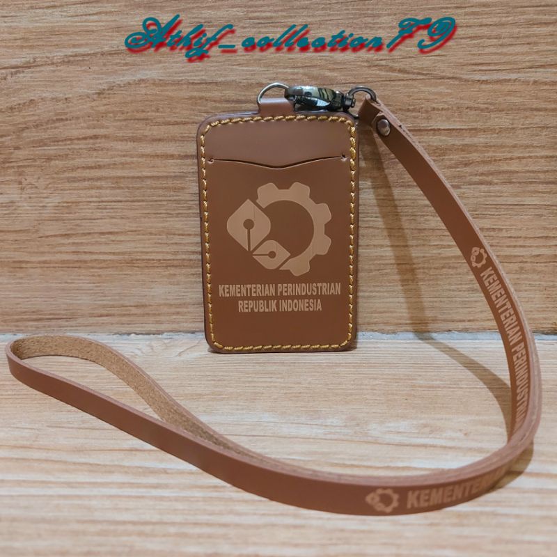 

Tempat Id Card Kemenperin Kulit Holder Id Card Kulit Kementerian Perindustrian Kalung RB9