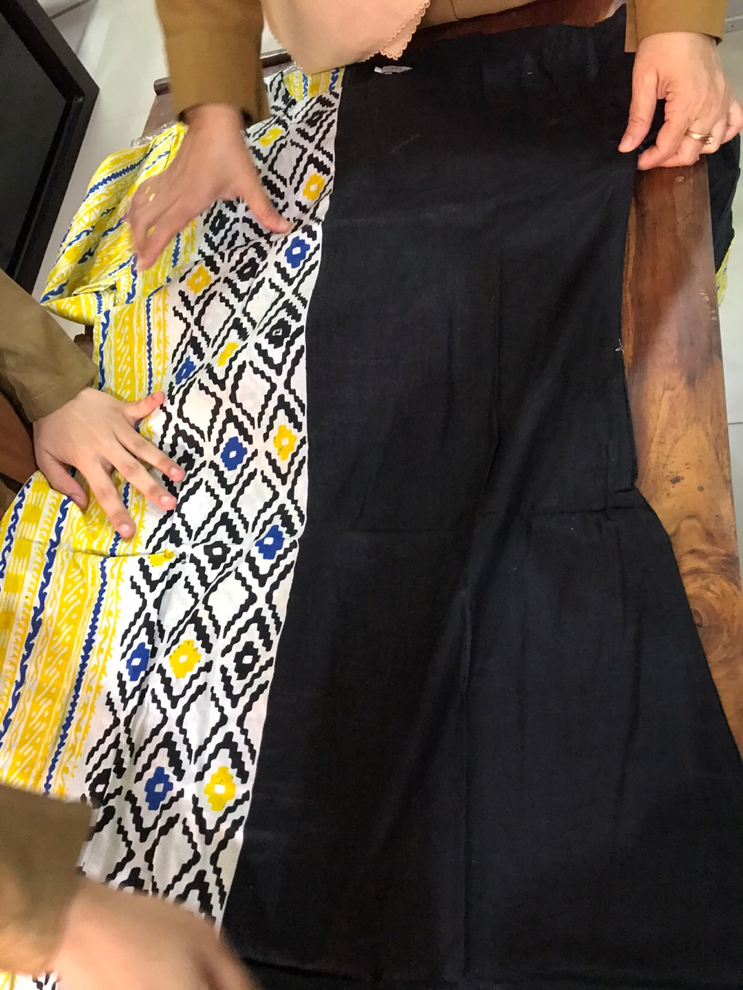 Terlaris Serut Genes Jelita Tunic Navbor Yelbor Whitbor Creambor Tunik Batik Modern Hrb030 Dolbi Dob