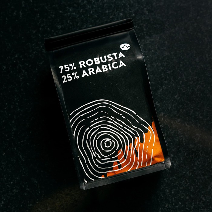 

Space Roastery Biji Kopi 200 Gram 25/75 Wholebean Blend Es kopi Susu Arabica Robusta