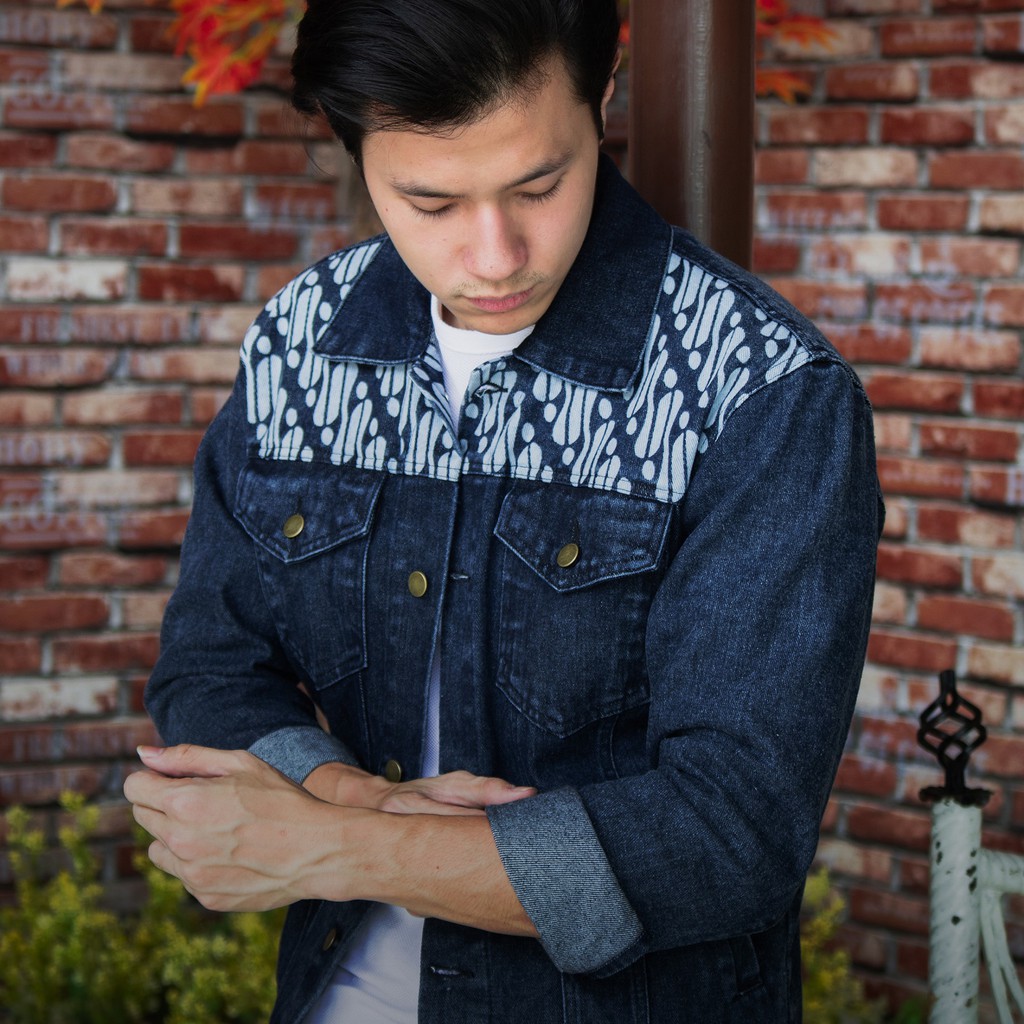 

Zaemerci Barong Trucker Jacket Jaket Denim Katun Pria