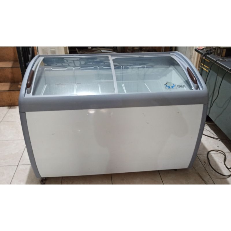 Freezer Gea SD-360BY curved