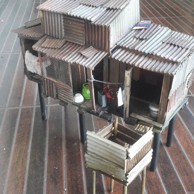 Diorama Miniatur Rumah jamban untuk  Shallow tank Aquarium versi mini