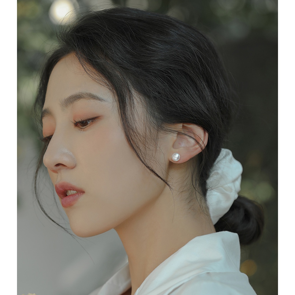 Anting Tusuk Mutiara Imitasi Simple Ala Korea Ukuran 8mm Untuk Wanita