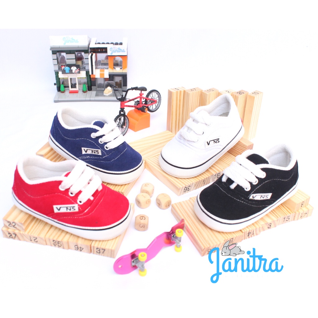 janitra baby shoes prewalker unisex sepatu bayi gendong belajar jalan california