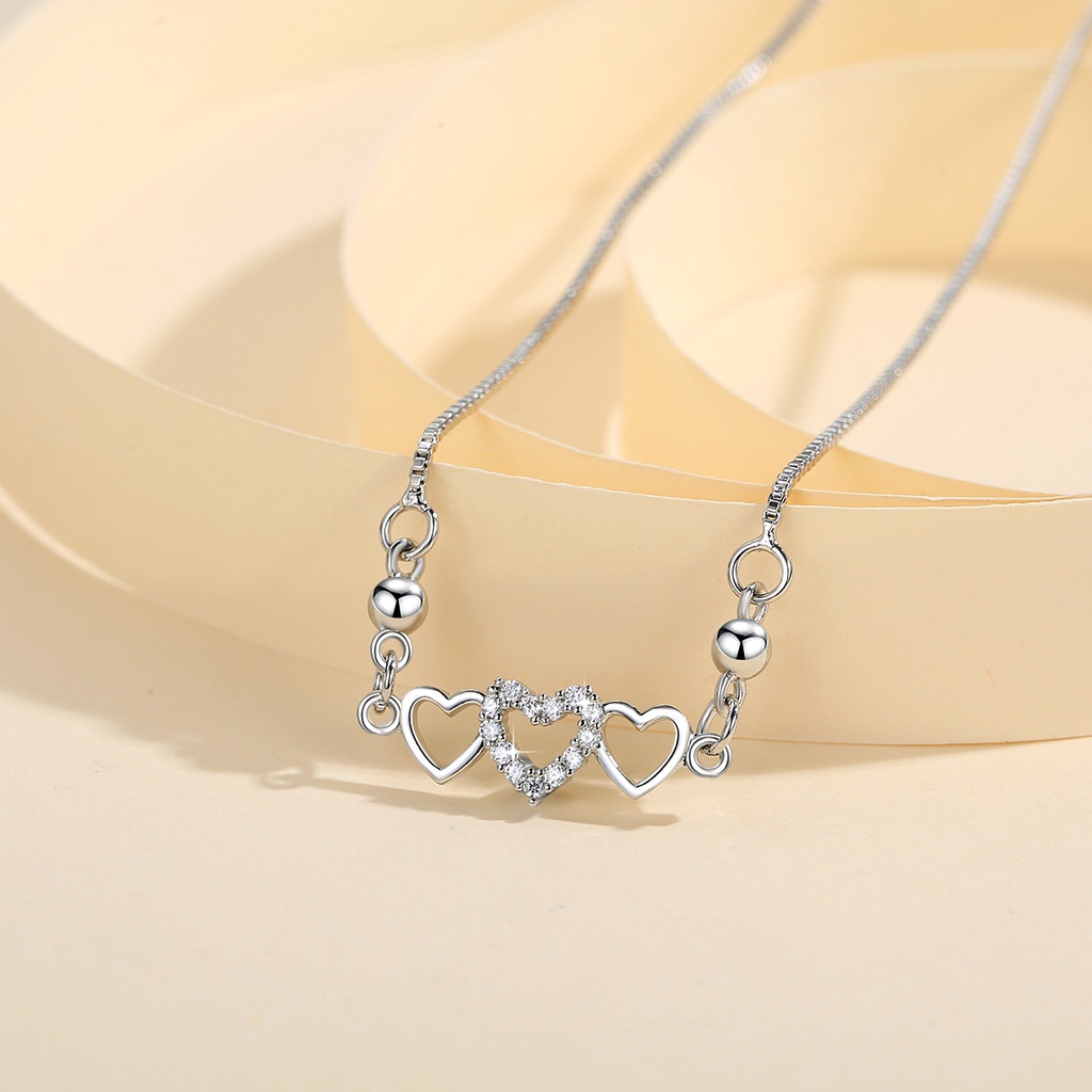 Y621 【Barang spot】Kalung Titanium Wanita Mewah Temperamen berbentuk hati Kalung Anti Karat Rantai Klavikula