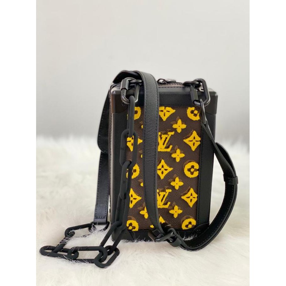 Lv Vertical Soft Trunk - Sling Bag - Spring Summer Men Collection 2020 - Yellow Ayosukseszyzy