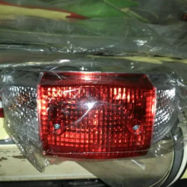 Lampu belakang astrea grand bulus