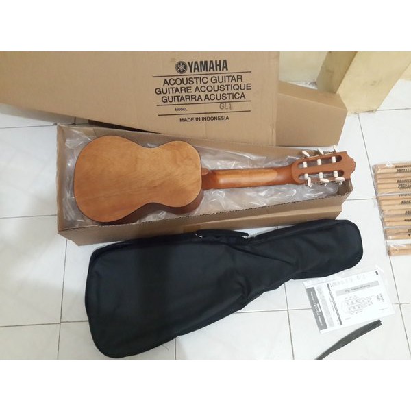 Guitalele yamaha GL 1 original plus tas