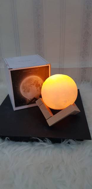 Lampu Tidur Unik / Hadiah Replika Bulan 3 Warna Galaxy Moon Lamp Touch