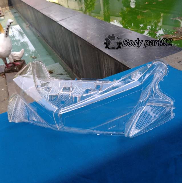 Kaca mika lampu depan YAMAHA AEROX 155