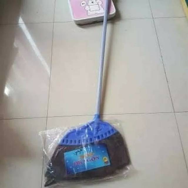 Judyjsthoughts: Sapu Ijuk Ayam Kipas Kecil