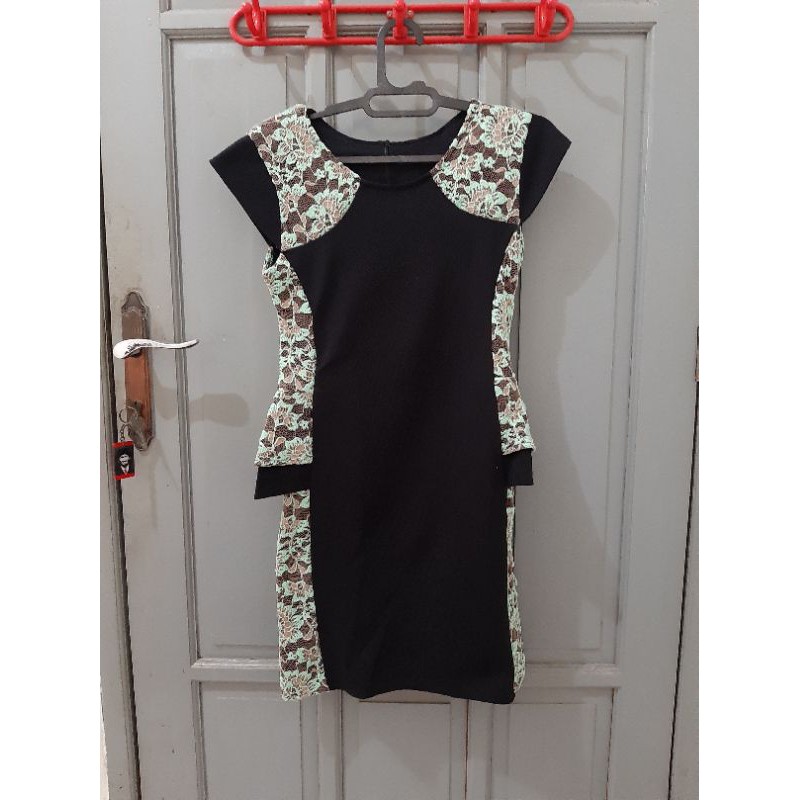 Dress casual Batik Hitam Casual Preloved Surabaya Wanita