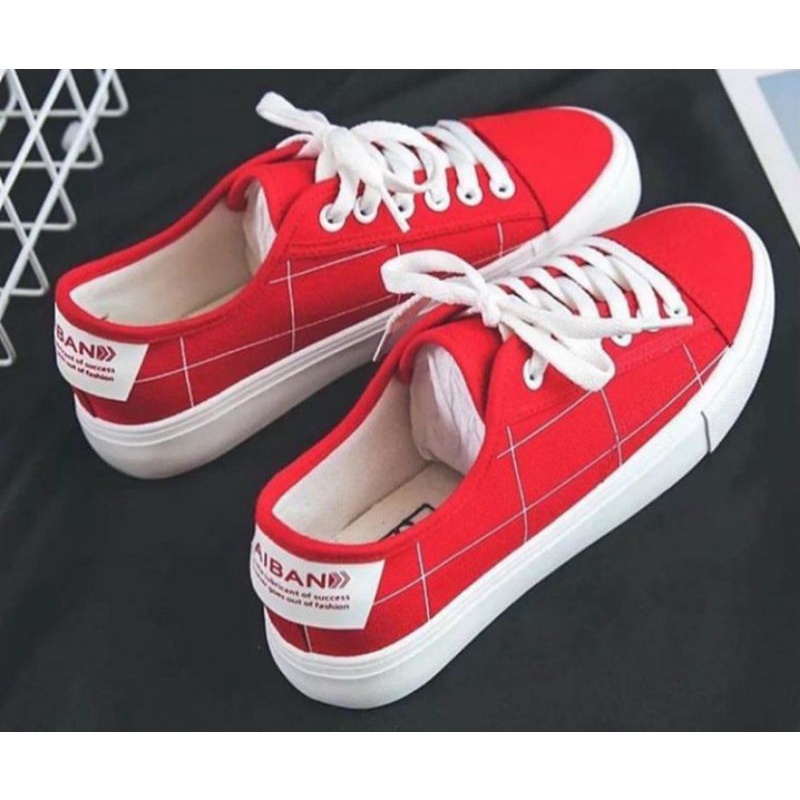 sepatu pria dan wanita fashion sneakers tali V.Kotak/sepatu casual dan trendy kekinian termurah bisa Cod/sepatu santai pria dan wanita